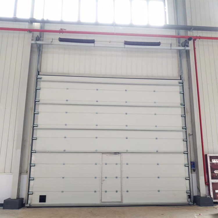 Quelles sont les caractéristiques des portes en coupe?
